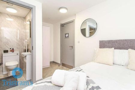 Professional Ensuite Rooms, Talbot Street, Nottingham, NG1 - Photo 3