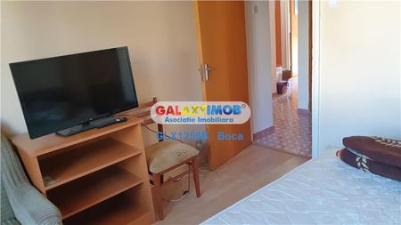 Apartament decomandat 3 camere -Berceni str. Almasu Mic - Fotografie 4