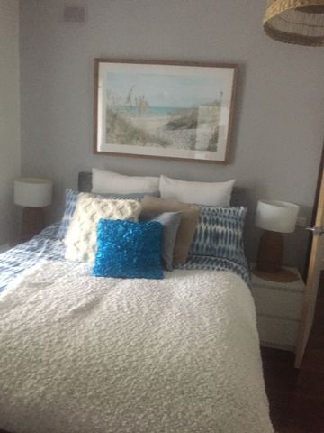 Seaton - Photo 2
