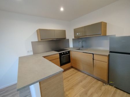 Location Appartement 2 pièces 50m² LYS LEZ LANNOY 59390 - Photo 3