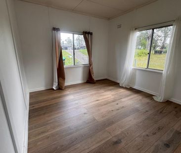Home For Rent - Photo 3