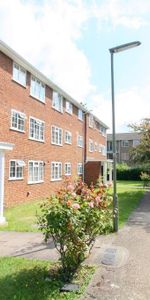 3 bedroom apartment to rent - Photo 4