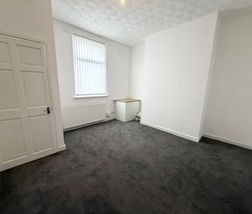 Bronte Street, St Helens, WA10 4JB - Photo 4