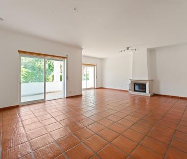4 Bedroom House with garden, Areias de São Pedro, Cascais - Photo 6