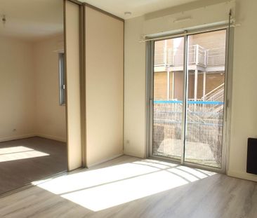 Location Appartement 2 pièces 27m² POITIERS 86000 - Photo 2