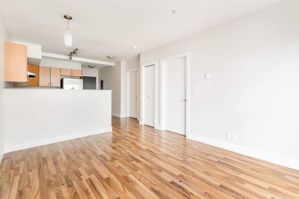 The Churchill - Photo 1