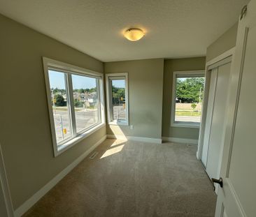 For Lease - 177 Edgevalley Road Unit# 29, London East, Ontario - Photo 1