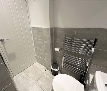 1 bedroom flat to rent - Photo 6