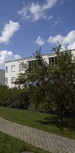Grand appartement de 2,5 pièces dans un endroit calme - Foto 1