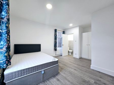 Tooting High Street, Tooting Broadway - Photo 3