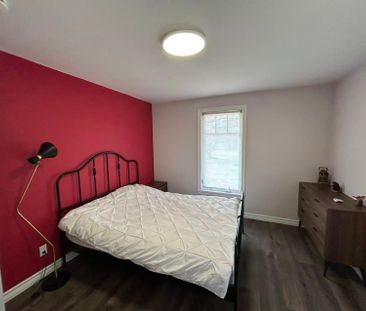 For Lease - 17268 Warden Avenue, Whitchurch-Stouffville, Ontario - Photo 1