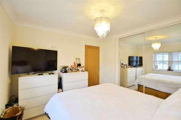 Mabel Street, Woking, Surrey, GU21 - Photo 1