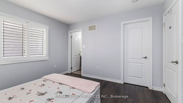 For Lease - 104 Roulette Crescent, Brampton, Ontario - Photo 1