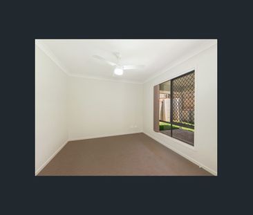 BEAUTIFULLY PRESENTED 3 BEDROOM DUPLEX - Photo 6