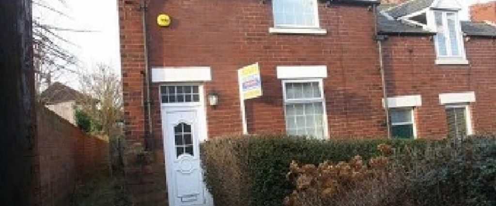 4 bedroom private hall to rent - Photo 1