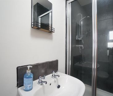 4 College Road - Photo 6