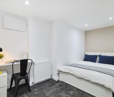 6 bedroom house to rent - Photo 1