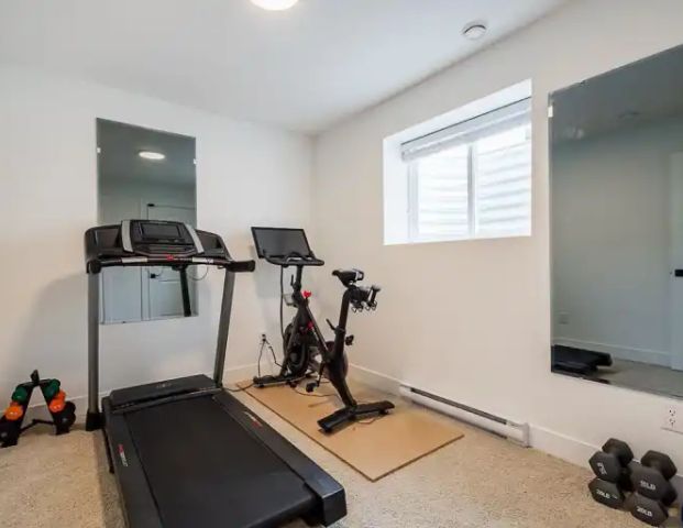 ?Modern 2-Bedroom Basement Suite for Rent – South Surrey | Surrey - Photo 1