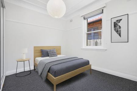 Spacious home in the heart of Maroubra - Photo 3