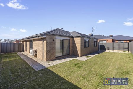 Modern Family Living in Huntly - Photo 5