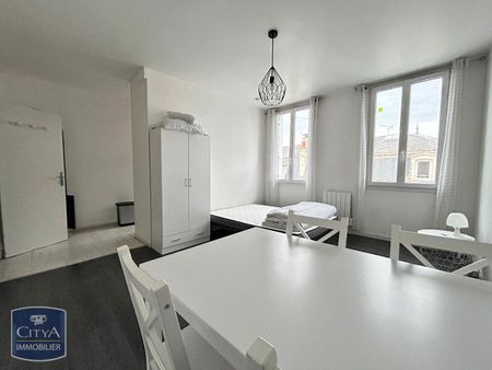 Location Appartement 1 pièce 25m² NIORT 79000 - Photo 2