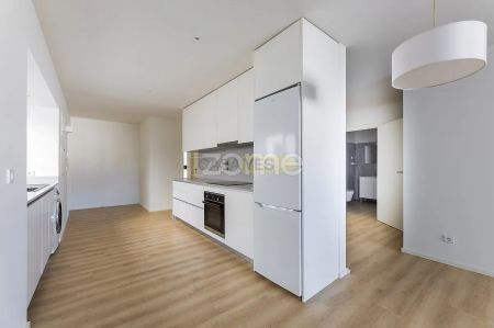 Apartment T2 in São Vicente, Braga - Photo 3