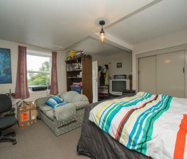 Perfect Location on Pembroke - Photo 2