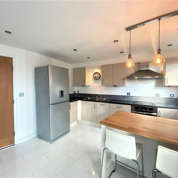 2 bedroom apartment to rent - Photo 1