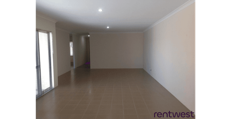 QUIET LOCATION 3 BEDROOM HOME - Photo 2
