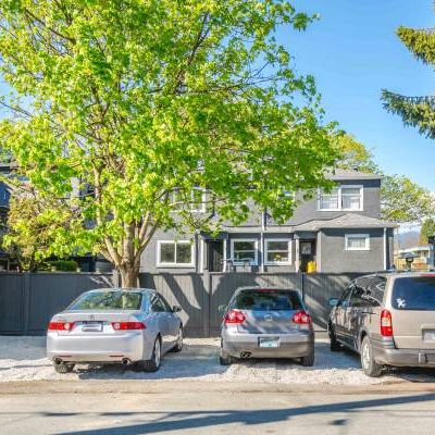 Kitsilano - Laundry - Gas Stove - Big Yard - Private - Townhouse - Photo 3