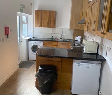 Room in a Shared House, Minstead Road, B24 - Photo 5