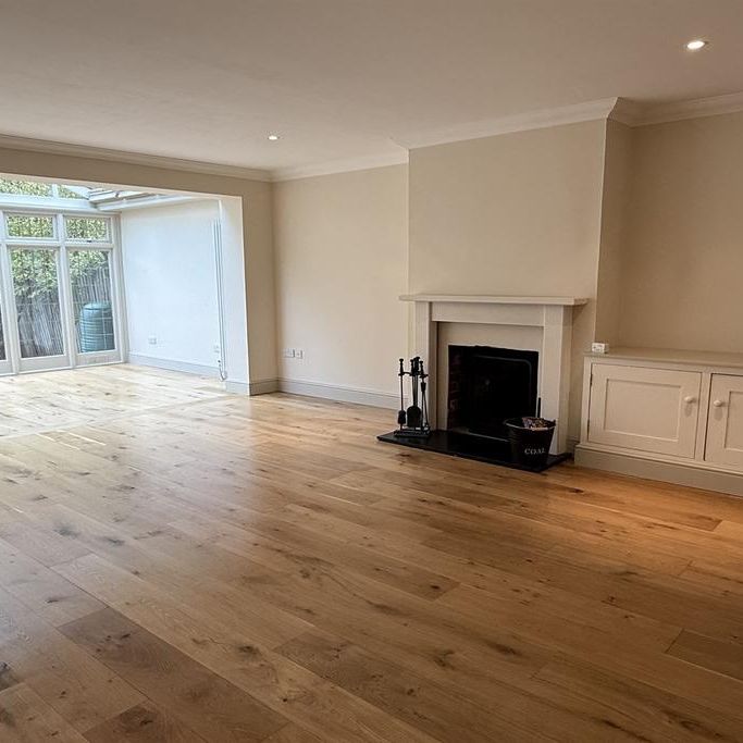 3 bedroom terraced house to rent - Photo 1