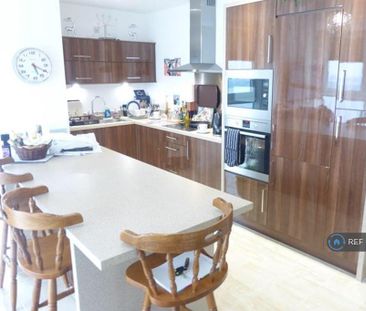 2 bedroom penthouse to rent - Photo 6