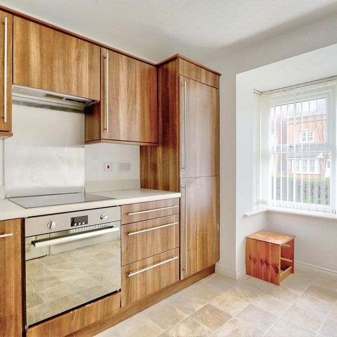 1 bedroom in a house share to rent - Photo 1