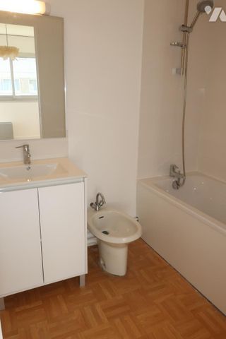 CAEN VENOIX, F2 50 m2 - Photo 5