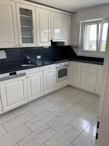 Fantastic 5.5-room apartment with lake view in Steckborn, canton TG - Foto 3