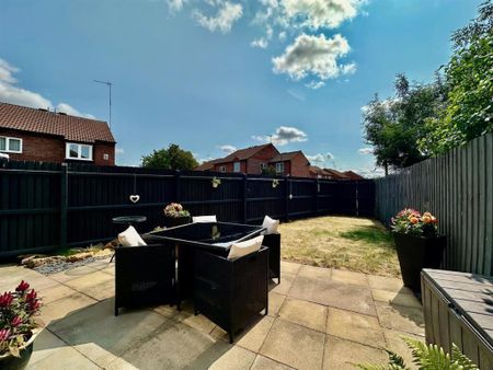 2 bedroom semi-detached house to rent - Photo 4