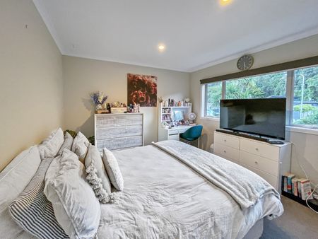 WAINUIOMATA LIVING - Photo 3