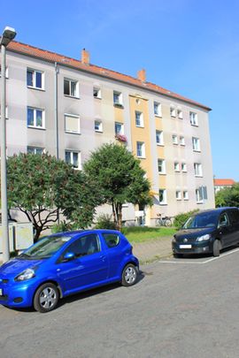 3-Raum-Wohnung in Kleinzschocher mit Balkon - Foto 1