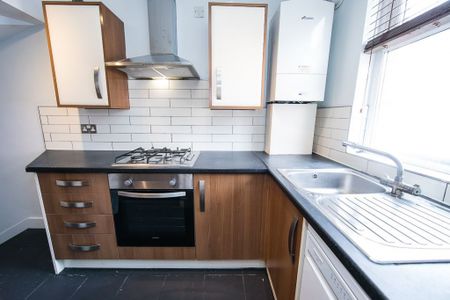 Harold Walk, Hyde Park, Leeds - Photo 5