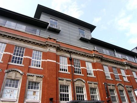 2 bedroom Flat To Let - Photo 4