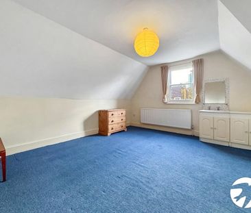 4 bedroom maisonette to rent - Photo 2