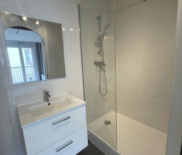 Location Appartement 4 pièces 97m² AUBAGNE 13400 - Photo 5