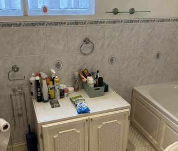 Downlands Avenue, Worthing - Photo 3