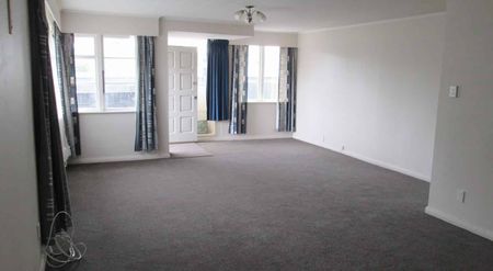 FOUR BEDROOMS, HOKOWHITU - Photo 4