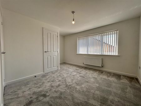 2 Bedroom House - Semi-Detached - Photo 4