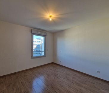 Location Appartement 3 pièces 71m² ANNECY 74000 - Photo 2
