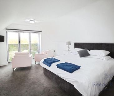 4 bedroom detached house to rent - Photo 6