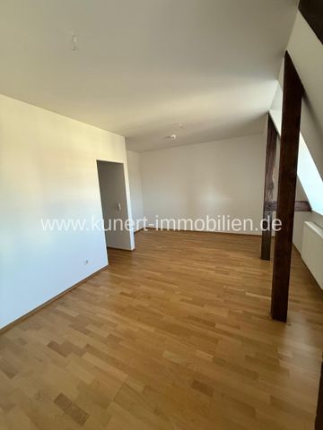 5-Zimmer-DG-Wohnung mit Dachterrasse und einmaligem Ausblick über Halle (Saale) - Photo 4