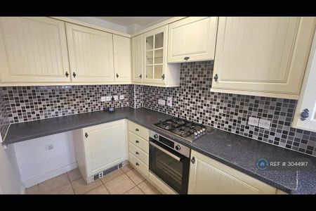 2 bedroom terraced house to rent - Photo 5